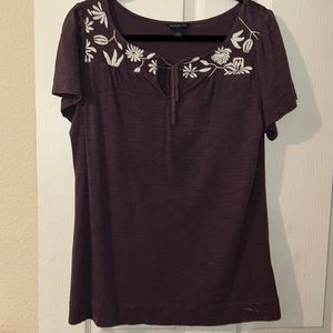 Banana Republic knit top with embroidered design L